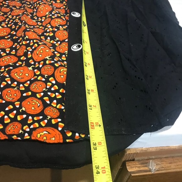 Halloween Pumpkin, Candy Corn, Bats Button-Up Shirt Handmade Size L - Picture 7 of 9